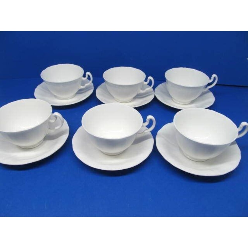 Royal Osborne Fine Bone China Set Of 6 Cups And 6 Saucers & 4 Dessert Plates